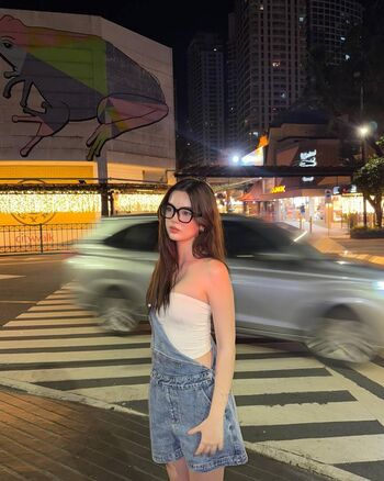 Full leaked Liana mae private onlyfans photo