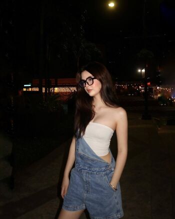 Full leaked Liana mae private onlyfans photo