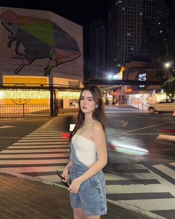 Full leaked Liana mae private onlyfans photo