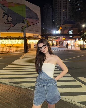 Full leaked Liana mae private onlyfans photo