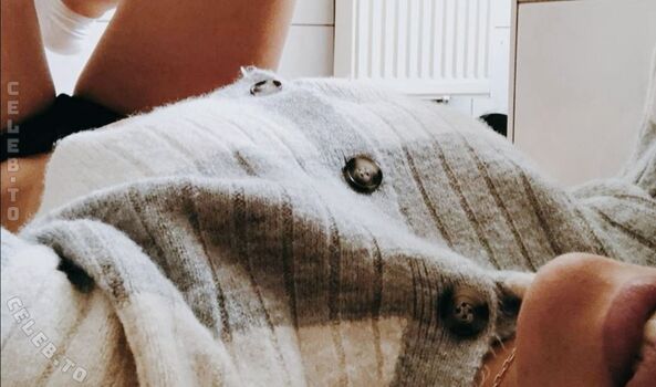 Full leaked Lichtgestalt private onlyfans photo