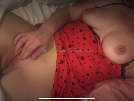 Full leaked Lickwetpussy private onlyfans photo