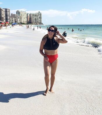 Full leaked Lifeoflizaaa private onlyfans photo