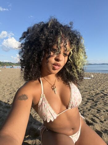 Full leaked Lightskin private onlyfans photo