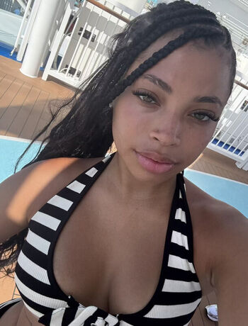 Full leaked Lightskin private onlyfans photo