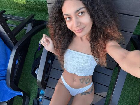 Full leaked Lightskin private onlyfans photo