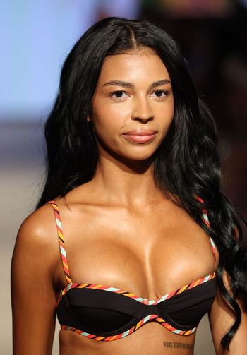 Full leaked Lightskin private onlyfans photo