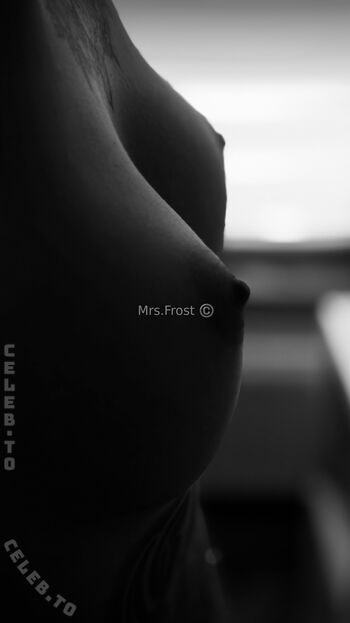 Full leaked Likkifrost private onlyfans photo