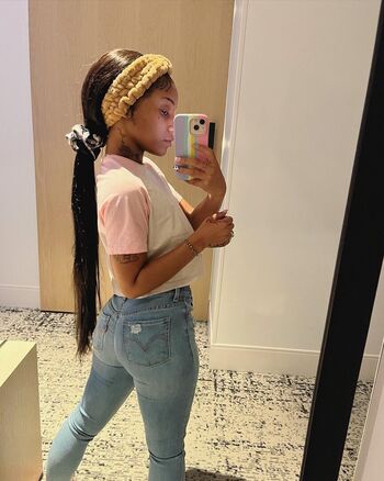 Lil Midget_baddie