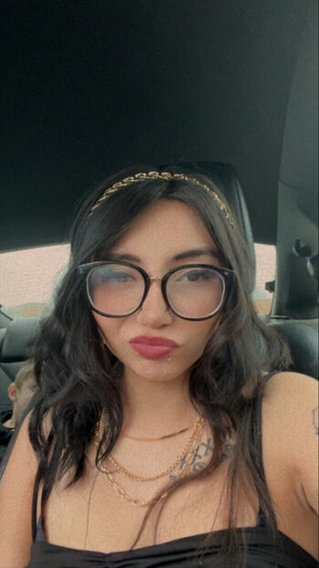 Full leaked Lil tatted mia private onlyfans photo