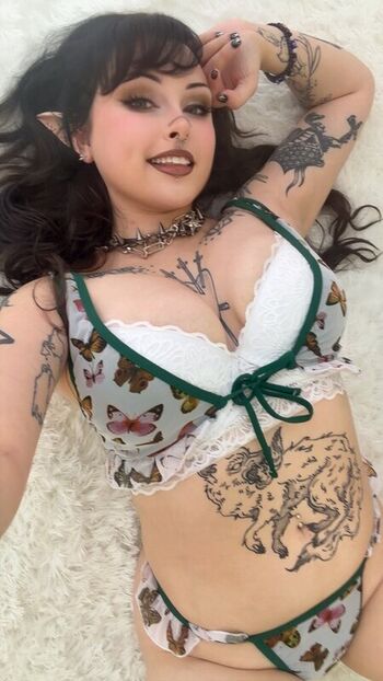 Full leaked Lilacfables private onlyfans photo