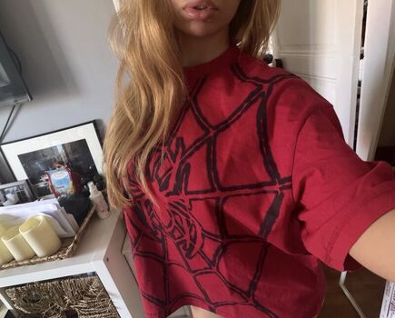 Full leaked Lilaxgsm private onlyfans photo