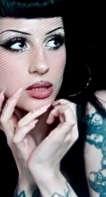 Full leaked Lilbatty private onlyfans photo