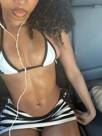 Full leaked Lilcandylove private onlyfans photo