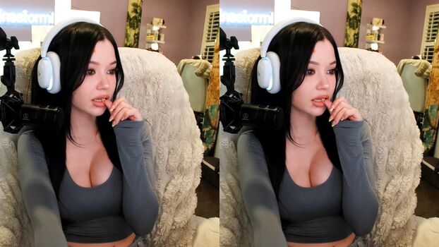 Full leaked Lilchiipmunk private onlyfans photo