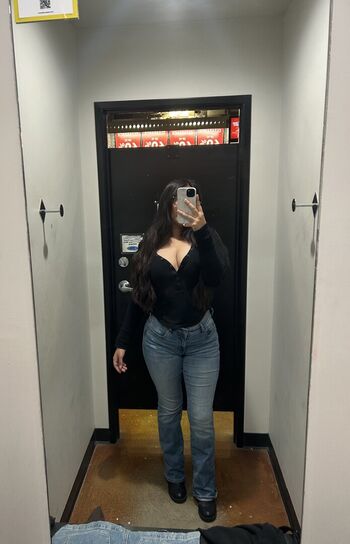 Full leaked Lilfreakkb private onlyfans photo