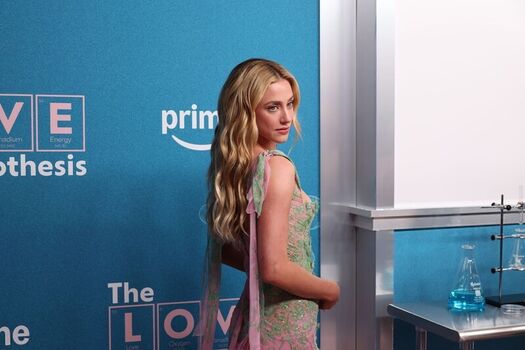 Lili Reinhart