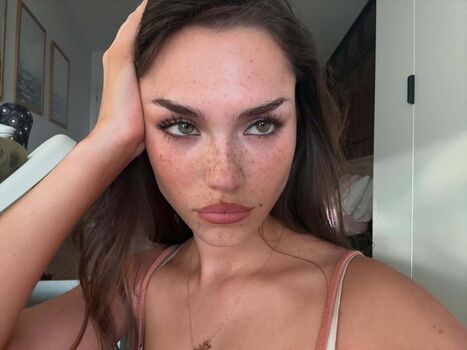 Full leaked Liliameachn private onlyfans photo