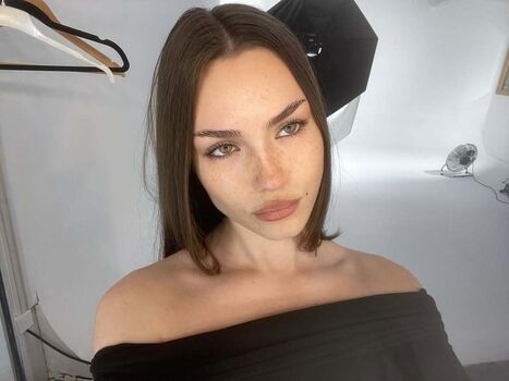 Full leaked Liliameachn private onlyfans photo