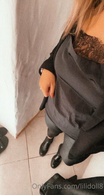 Full leaked Lilidoll private onlyfans photo
