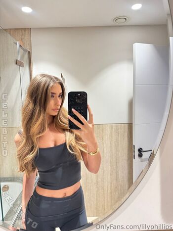 Full leaked Lillian phillips  page private onlyfans photo