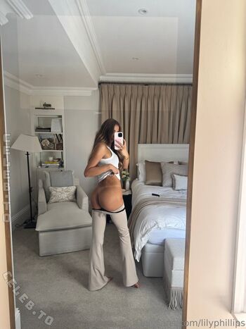 Full leaked Lillian phillips  page private onlyfans photo