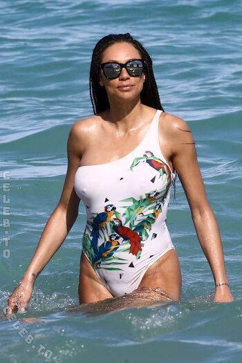 Full leaked Lilly becker page private onlyfans photo