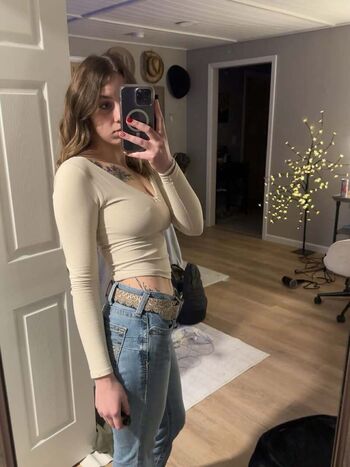 Full leaked Lilly manier private onlyfans photo