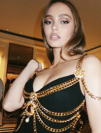 Full leaked Lilly rose depp private onlyfans photo