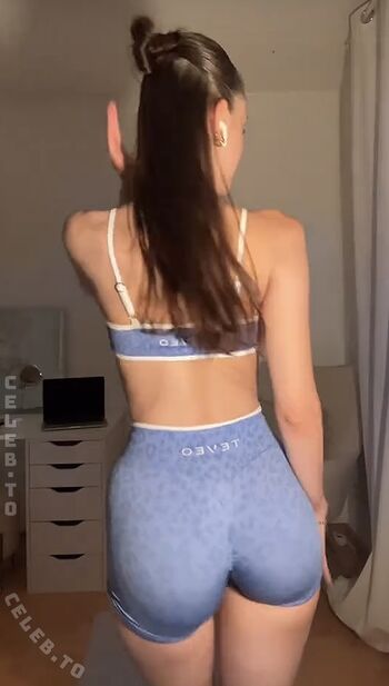 Full leaked Lillyfayye private onlyfans photo