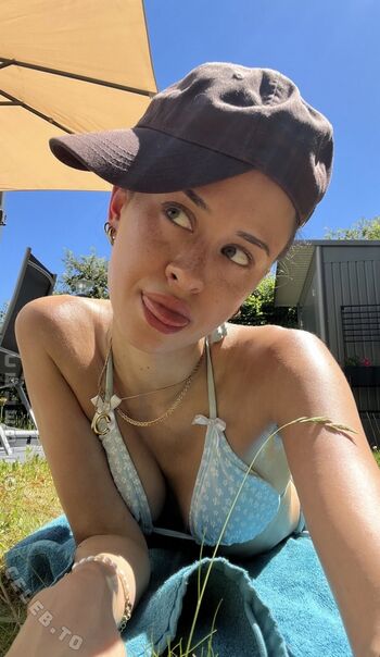 Full leaked Lillyfayye private onlyfans photo