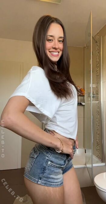 Full leaked Lillyfayye private onlyfans photo