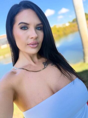 Full leaked Lilmissmac private onlyfans photo