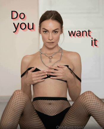 Full leaked Lilou ox private onlyfans photo