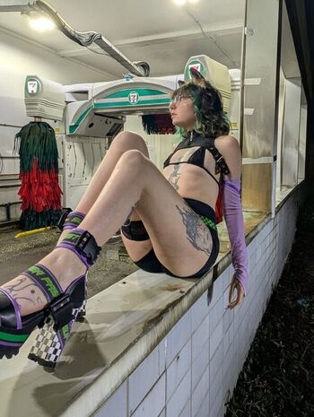 Full leaked Lilpeachyfox private onlyfans photo