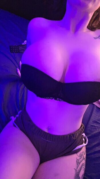 Full leaked Lilredliz private onlyfans photo