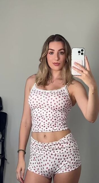 Full leaked Lily ann private onlyfans photo