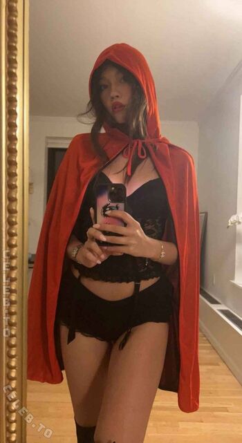 Full leaked Lily chee page private onlyfans photo