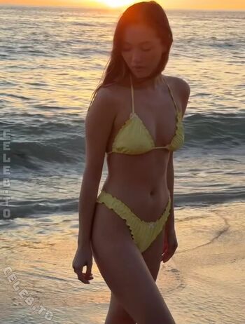 Full leaked Lily chee page private onlyfans photo