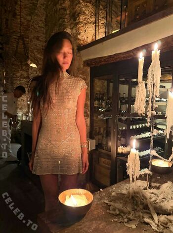 Full leaked Lily chee page private onlyfans photo