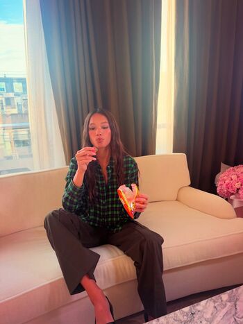 Full leaked Lily chee page private onlyfans photo