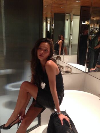 Full leaked Lily chee page private onlyfans photo