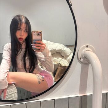 Full leaked Lily hawker private onlyfans photo