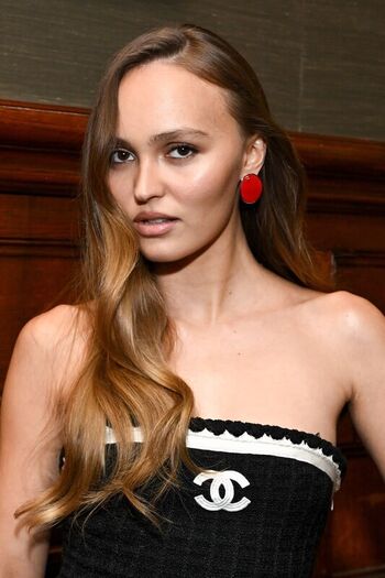 Full leaked Lily rose depp  page private onlyfans photo