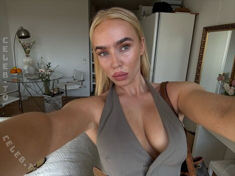 Full leaked Lilycharlottevoss private onlyfans photo
