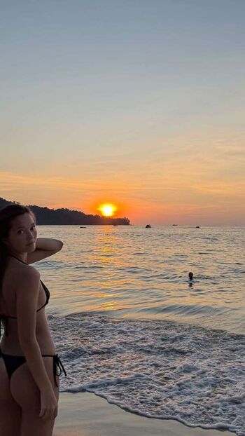 Full leaked Lilychee page private onlyfans photo