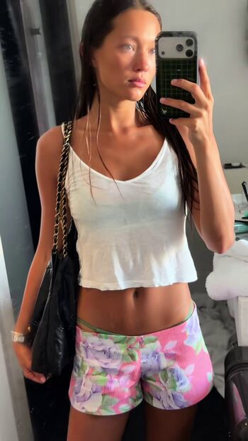 Full leaked Lilychee private onlyfans photo