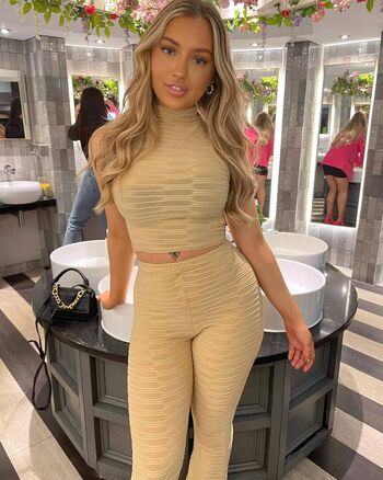 Full leaked Lilyjanexx private onlyfans photo