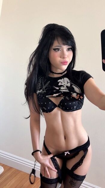 Full leaked Linaboobie private onlyfans photo