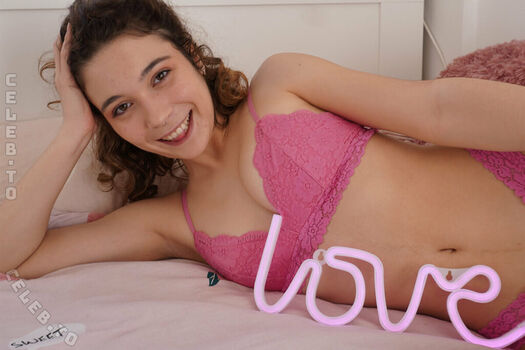 Full leaked Linalynn private onlyfans photo